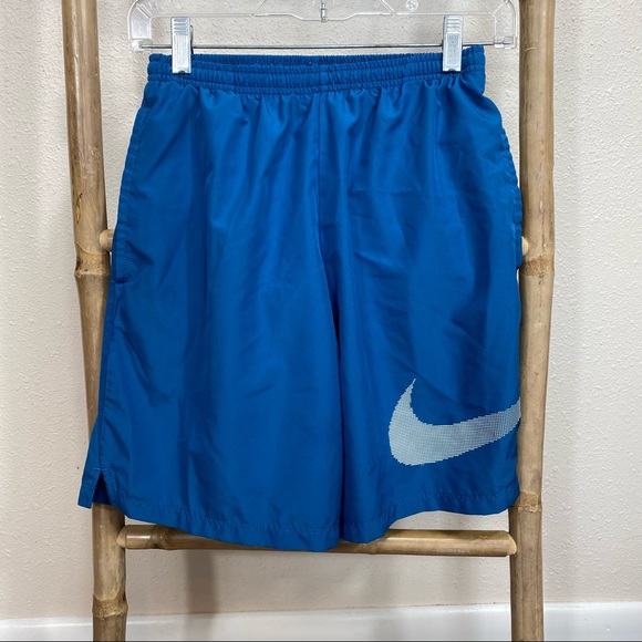 Nike Other - Nike men’s small blue athletic shorts 6” inseam